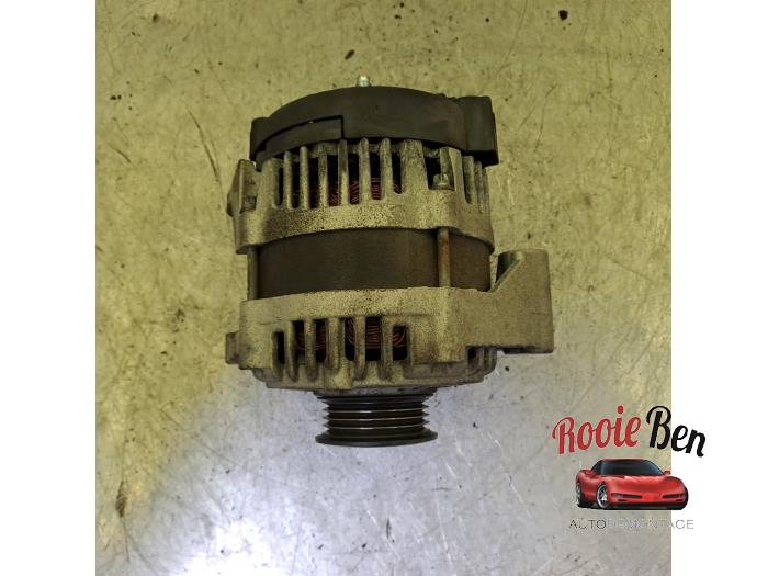 Dynamo van een Chevrolet Spark (M300) 1.0 16V Bifuel 2011