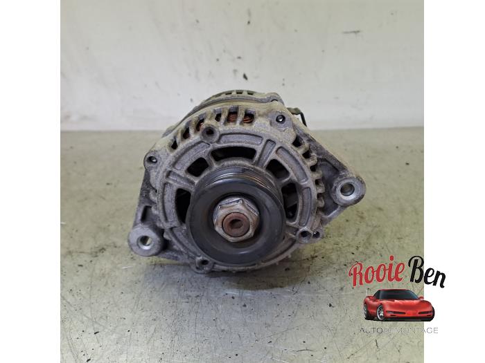 Dynamo van een Chevrolet Spark (M300) 1.0 16V Bifuel 2011