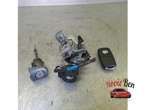 Gebruikte Sleutel + Contactslot Seat Altea (5P1) 1.9 TDI 105 Prijs op aanvraag aangeboden door Rooie Ben autodemontage