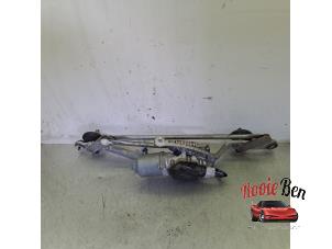 Gebruikte Ruitenwismotor + Mechaniek Toyota Auris (E15) 1.33 Dual VVT-I 16V Prijs € 50,00 Margeregeling aangeboden door Rooie Ben autodemontage