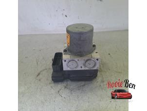 Gebruikte ABS Pomp Hyundai iX20 (JC) 1.4i 16V Prijs op aanvraag aangeboden door Rooie Ben autodemontage