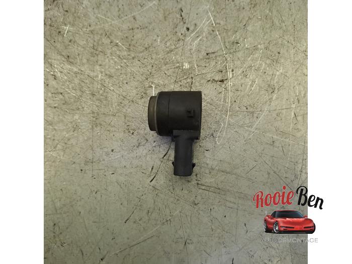 PDC Sensor van een Opel Astra K 1.0 Turbo 12V 2017