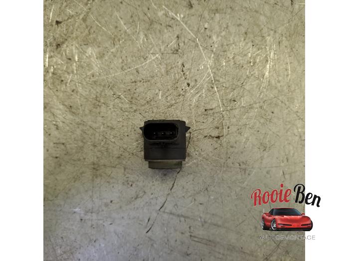 PDC Sensor van een Opel Astra K 1.0 Turbo 12V 2017