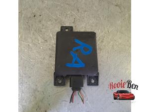 Gebruikte Dode hoek sensor Hyundai i30 Wagon (PDEF5) 1.5 T-GDI 16V Hybrid 48V Prijs op aanvraag aangeboden door Rooie Ben autodemontage