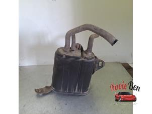 Gebruikte Koolstoffilter Jeep Cherokee/Liberty (KJ) 3.7 V6 24V Prijs op aanvraag aangeboden door Rooie Ben autodemontage