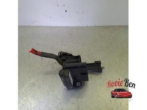 Gebruikte Delco BMW 1 serie (F20) 116d 1.6 16V Efficient Dynamics Prijs € 50,00 Margeregeling aangeboden door Rooie Ben autodemontage