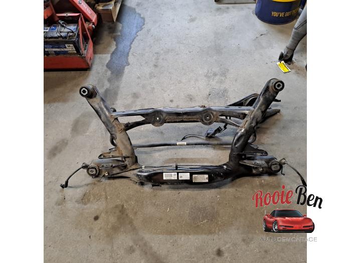 Gebruikte Subframe Volkswagen Golf VII (AUA) 2.0 R 4Motion 16V Prijs op aanvraag aangeboden door Rooie Ben autodemontage