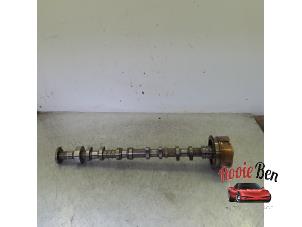 Gebruikte Nokkenas Kia Cee'd (JDB5) 1.6 GDI 16V Prijs op aanvraag aangeboden door Rooie Ben autodemontage