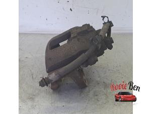 Gebruikte Remklauw (Tang) links-voor Dodge Nitro 3.7 STX V6 4x4 Autom. Prijs € 50,00 Margeregeling aangeboden door Rooie Ben autodemontage