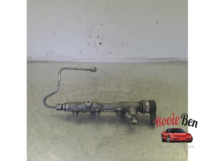 Gebruikte Injector brug Audi A8 (D4) 3.0 TDI V6 24V Quattro Prijs € 25,00 Margeregeling aangeboden door Rooie Ben autodemontage