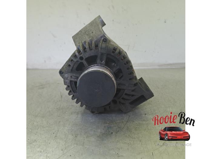 Dynamo van een Fiat Punto III (199) 1.3 JTD Multijet 80 16V 2014