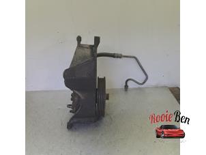 Pomp Servo van een Chevrolet K-Serie 4x4 5.7 V8 TBI K107 1995