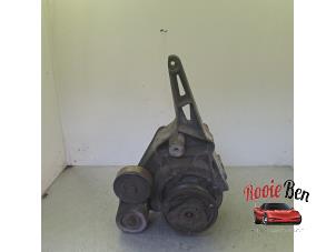 Gebruikte Aircopomp Chevrolet K-Serie 4x4 5.7 V8 TBI K107 Prijs op aanvraag aangeboden door Rooie Ben autodemontage