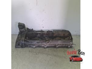 Gebruikte Kleppendeksel Mercedes Sprinter 3t (906.61) 209 CDI 16V Prijs € 25,00 Margeregeling aangeboden door Rooie Ben autodemontage