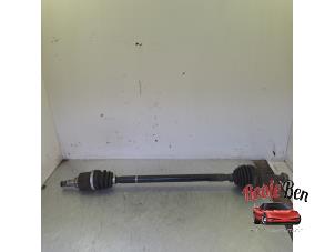 Gebruikte Aandrijfas rechts-voor Volkswagen Up! (121) 1.0 12V 60 Prijs € 35,00 Margeregeling aangeboden door Rooie Ben autodemontage