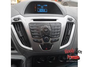Gebruikte Display Interieur Ford Transit Custom 2.2 TDCi 16V Prijs op aanvraag aangeboden door Rooie Ben autodemontage