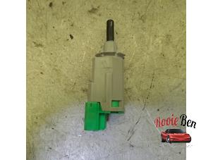 Gebruikte Remlicht Schakelaar Mercedes Citan (420.6) 1.5 108 CDI Prijs op aanvraag aangeboden door Rooie Ben autodemontage