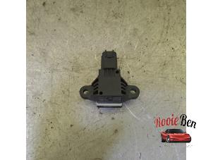 Gebruikte Airbag Sensor Hyundai i10 1.0 12V Prijs op aanvraag aangeboden door Rooie Ben autodemontage