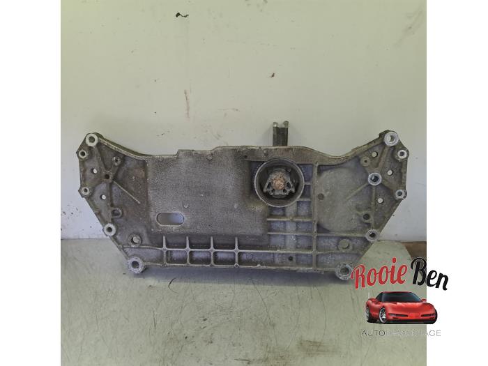 Gebruikte Subframe Volkswagen Golf VI (5K1) 1.2 TSI BlueMotion Prijs € 50,00 Margeregeling aangeboden door Rooie Ben autodemontage
