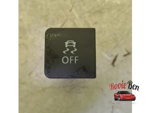 Gebruikte ESP Schakelaar Volkswagen Golf VI (5K1) 1.2 TSI BlueMotion Prijs € 10,00 Margeregeling aangeboden door Rooie Ben autodemontage