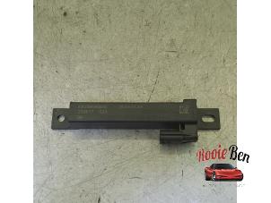 Gebruikte Keyless entry antenne Renault Arkana (RJLL) 1.6 E-Tech 145 16V Prijs € 20,00 Margeregeling aangeboden door Rooie Ben autodemontage