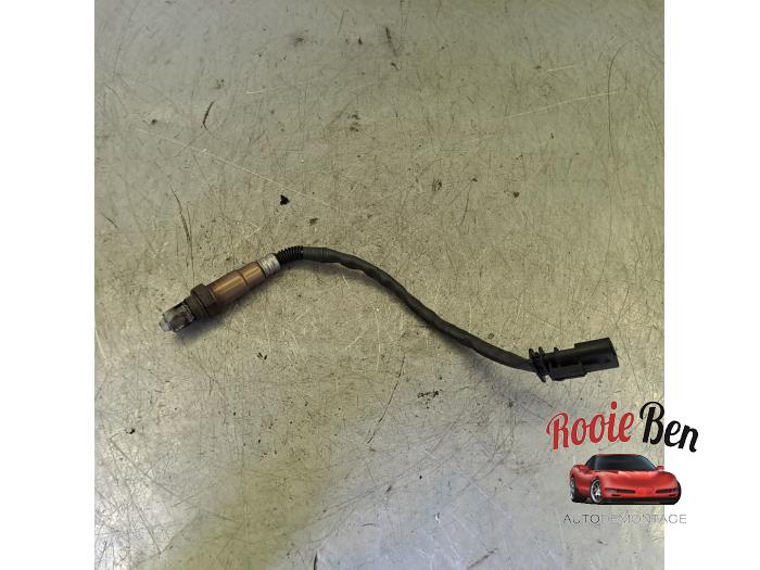 Gebruikte Lambda Sonde Peugeot 308 SW (L4/L9/LC/LJ/LR) 1.2 12V e-THP PureTech 110 Prijs € 25,00 Margeregeling aangeboden door Rooie Ben autodemontage