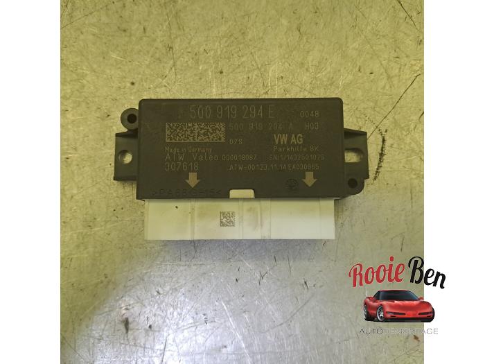 Gebruikte PDC Module Volkswagen Golf VII (AUA) 1.2 TSI 16V Prijs € 40,00 Margeregeling aangeboden door Rooie Ben autodemontage