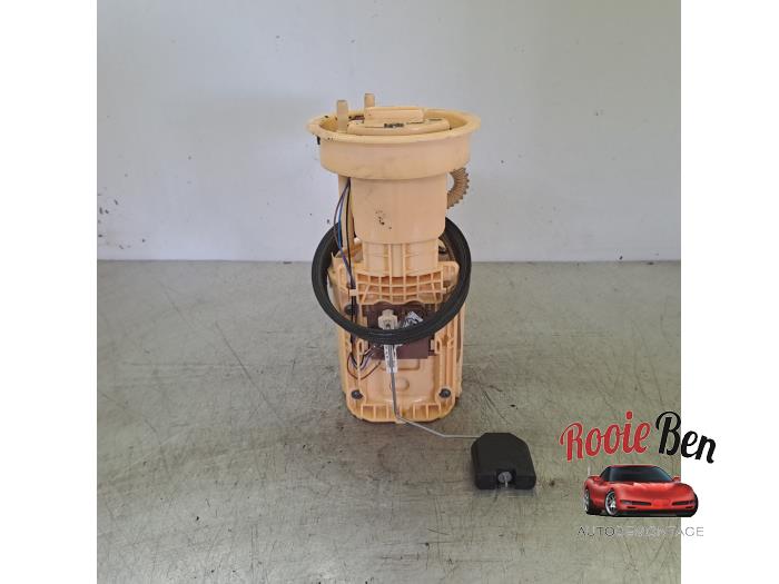 Gebruikte Tank element Pomp Volkswagen Transporter T5 2.0 TDI DRF Prijs € 50,00 Margeregeling aangeboden door Rooie Ben autodemontage