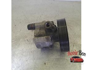Pomp Servo van een Renault Laguna III Estate (KT) 2.0 Turbo 16V GT 2010