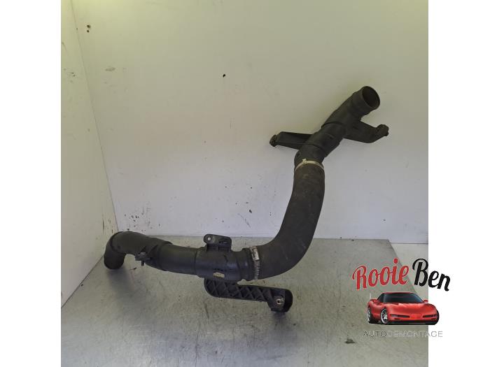 Intercooler Slang van een Audi Q3 (8UB/8UG) 2.0 TDI 16V 140 2013