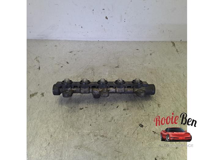 Gebruikte Galerij (Injectie) Renault Master III (MA/MB/MC/MD/MH/MF/MG/MH) 2.3 dCi 16V Prijs € 25,00 Margeregeling aangeboden door Rooie Ben autodemontage