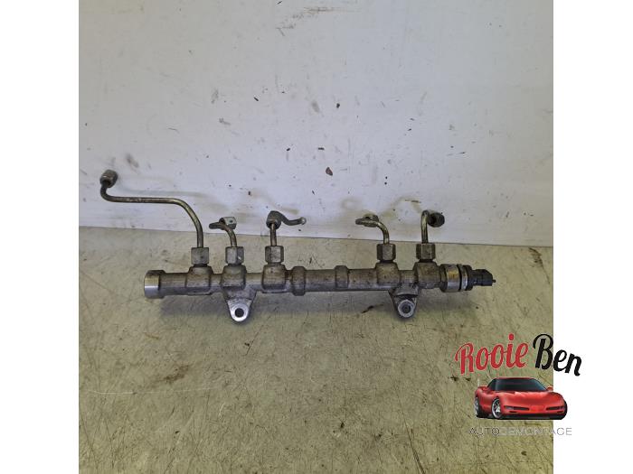 Gebruikte Injector brug Fiat Doblo Cargo (263) 1.3 MJ 16V DPF Euro 5 Prijs € 75,00 Margeregeling aangeboden door Rooie Ben autodemontage