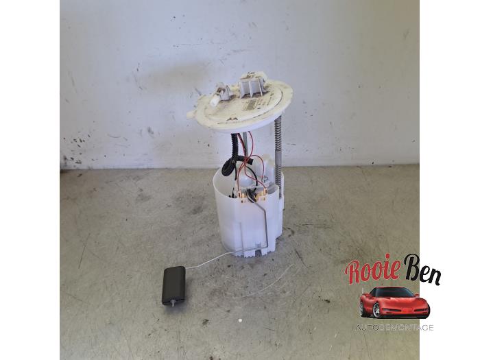 Gebruikte Tank element Pomp Renault Kadjar (RFEH) 1.3 TCE 140 FAP 16V Prijs € 100,00 Margeregeling aangeboden door Rooie Ben autodemontage