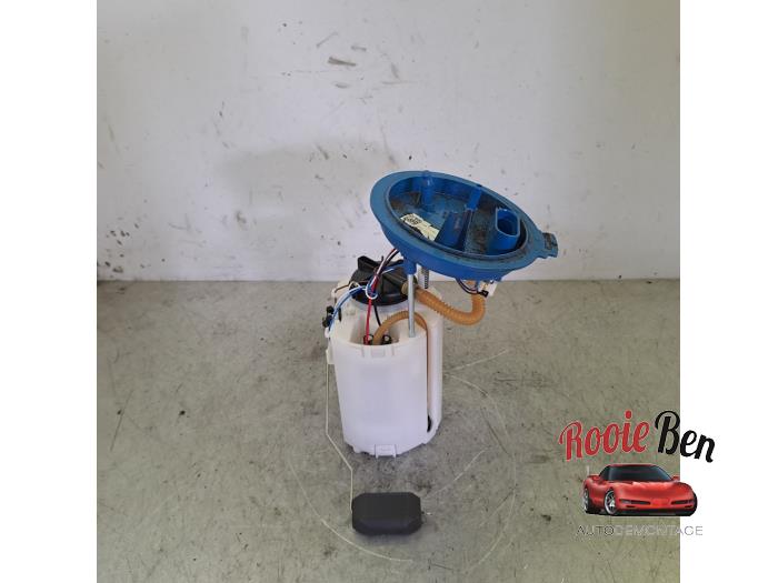 Gebruikte Tank element Pomp Volkswagen Polo VI (AW1) 1.0 MPi 12V Prijs € 50,00 Margeregeling aangeboden door Rooie Ben autodemontage