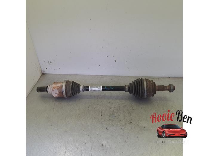 Gebruikte Steekas links-voor Peugeot 208 II (UB/UH/UP) 1.2 Vti 12V PureTech 130 Prijs € 175,00 Margeregeling aangeboden door Rooie Ben autodemontage