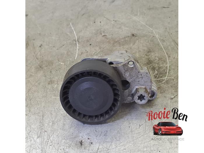 Gebruikte Spanrol Multiriem Volkswagen Taigo 1.0 TSI 110 12V Prijs € 20,00 Margeregeling aangeboden door Rooie Ben autodemontage
