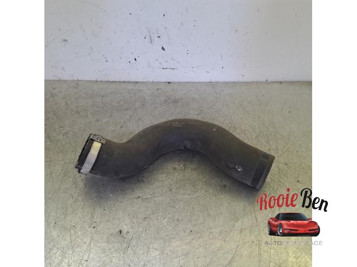 Gebruikte Intercooler Slang Ford Fiesta 7 1.0 EcoBoost 12V Prijs € 25,00 Margeregeling aangeboden door Rooie Ben autodemontage