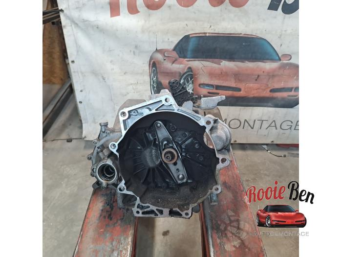 Gebruikte Versnellingsbak Volkswagen Polo VI (AW1) 1.0 TSI 12V Prijs € 375,00 Margeregeling aangeboden door Rooie Ben autodemontage