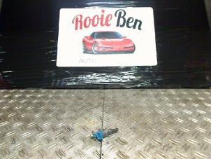 Gebruikte Injector (benzine injectie) Audi A4 (B5) 1.8 20V Prijs € 5,00 Margeregeling aangeboden door Rooie Ben autodemontage