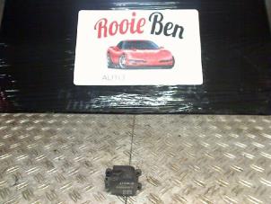 Gebruikte Kachelklep Motor Citroen C8 (EA/EB) 2.0 16V Prijs € 10,00 Margeregeling aangeboden door Rooie Ben autodemontage