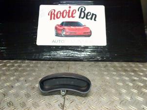 Gebruikte Display Interieur Chevrolet Matiz 0.8 S,SE Prijs € 30,00 Margeregeling aangeboden door Rooie Ben autodemontage