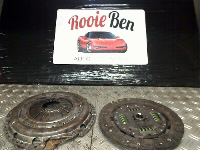 Gebruikte Koppelingsset (compleet) Chrysler Voyager/Grand Voyager (RG/RS) 2.5 CRD 16V Prijs € 20,00 Margeregeling aangeboden door Rooie Ben autodemontage