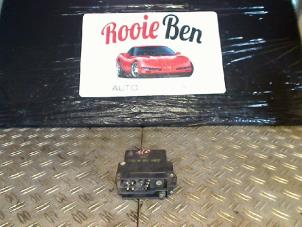 Gebruikte Gloeirelais Ssang Yong Musso 2.3 TD Prijs € 10,00 Margeregeling aangeboden door Rooie Ben autodemontage