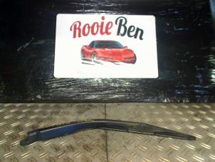 Gebruikte Ruitenwisserarm achter Chevrolet Matiz 0.8 S,SE Prijs € 15,00 Margeregeling aangeboden door Rooie Ben autodemontage