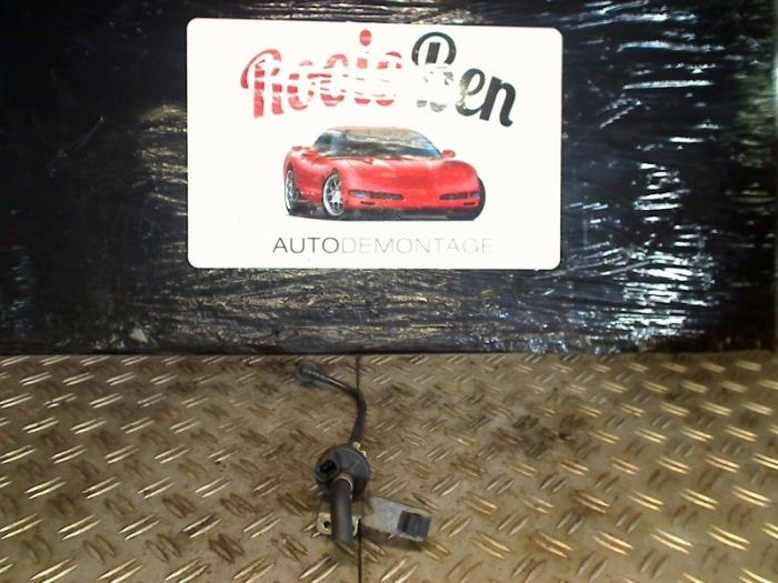 Gebruikte Luchthoeveelheidsmeter Fiat Stilo (192A/B) 1.2 16V Prijs € 10,00 Margeregeling aangeboden door Rooie Ben autodemontage