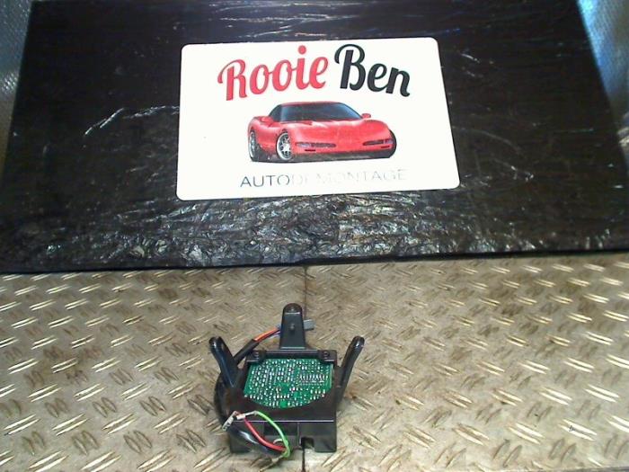 Radio versterker van een Cadillac Seville 1992