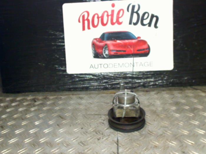 Gebruikte Pomp Servo Saab 9-3 I (YS3D) 2.2 TiD Kat. Prijs € 25,00 Margeregeling aangeboden door Rooie Ben autodemontage