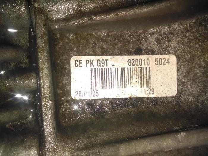 Gebruikte Versnellingsbak Renault Espace (JK) 2.2 dCi 16V Prijs € 50,00 Margeregeling aangeboden door Rooie Ben autodemontage