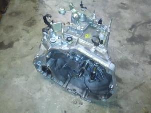 Gebruikte Versnellingsbak Suzuki Celerio (LF) 1.0 12V Dualjet Prijs € 450,00 Margeregeling aangeboden door Rooie Ben autodemontage