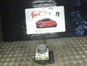 Gebruikte ABS Pomp Dacia Sandero II 0.9 TCE 12V Prijs € 200,00 Margeregeling aangeboden door Rooie Ben autodemontage